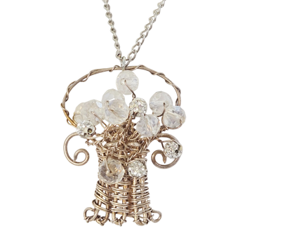 Collar de canasta de flores de cristal tejido con alambre – 48 cm de plata hecho a mano