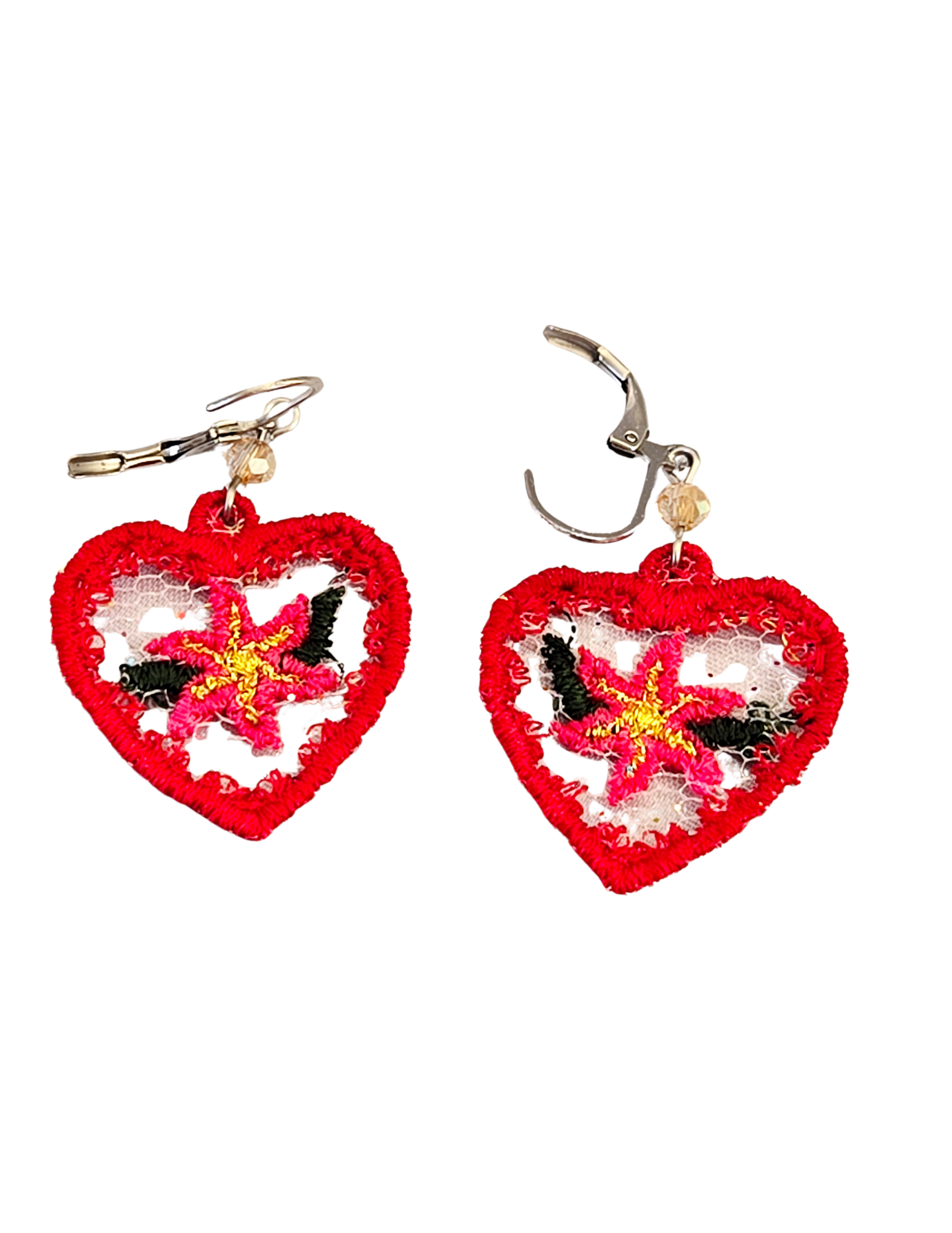 Pendientes bordados florales en forma de corazón – Pendientes colgantes de flores hechos a mano
