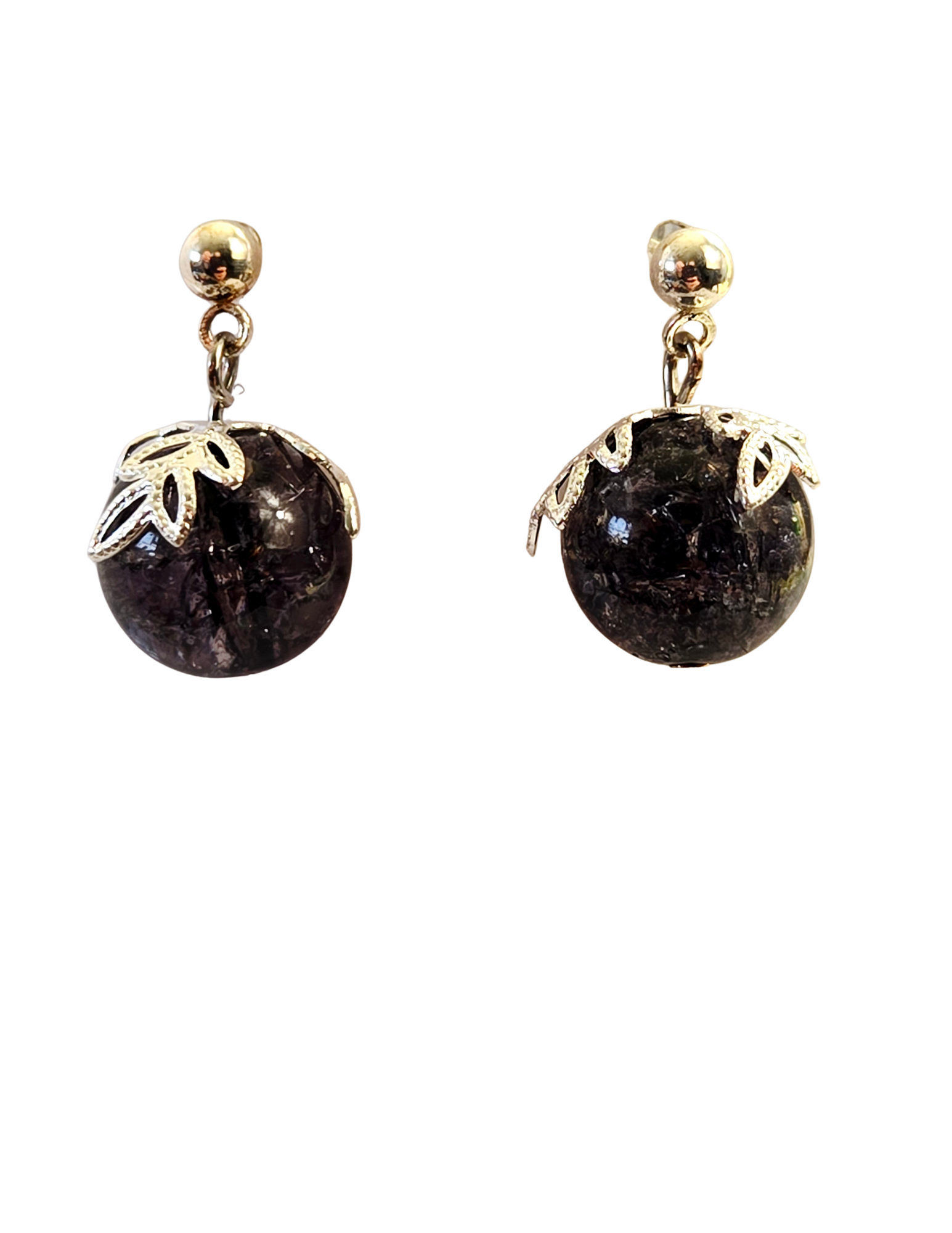 Crackle Bead Stud Earrings – Silver Leafy Bead Cap, Handmade